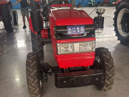 Trator de Rodas